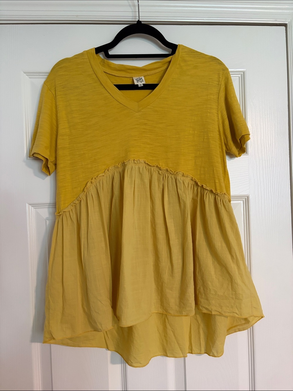 Ivy Jane Women's Mustard V-Neck Top